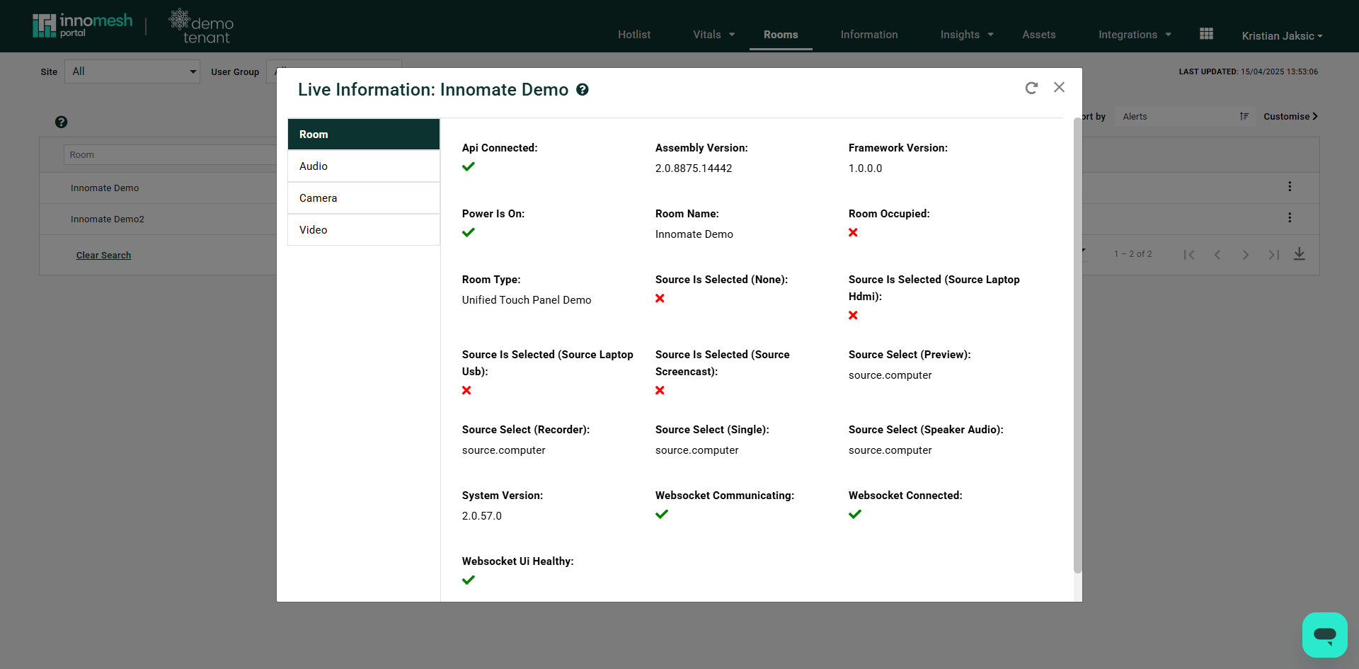 Room-level Live Status showing power, occupancy, and type